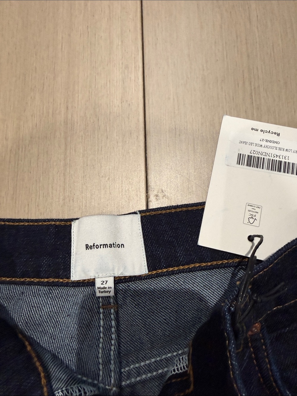 Reformation Low Rise Slouchy Wide let Women's Dark Blue Jeans - Picture 3 of 8